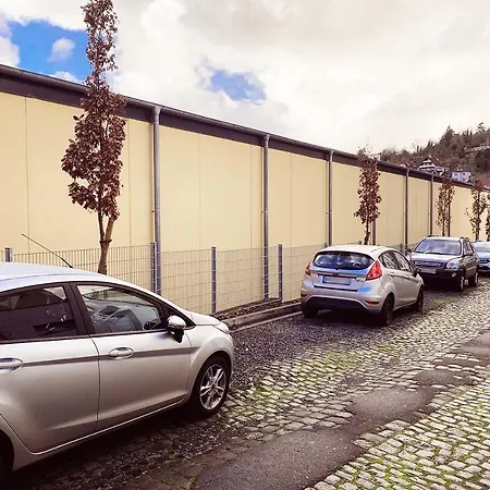 Work & House In Linz شقة