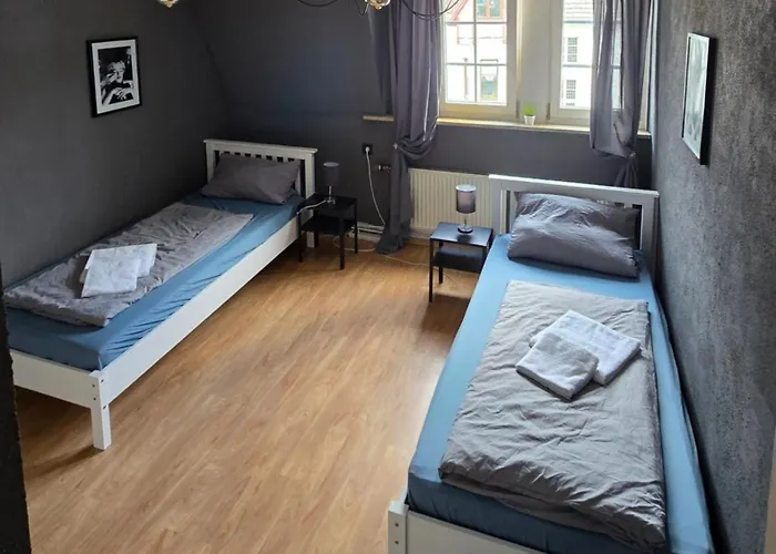 Work & House In Linz * לינץ אם ריין