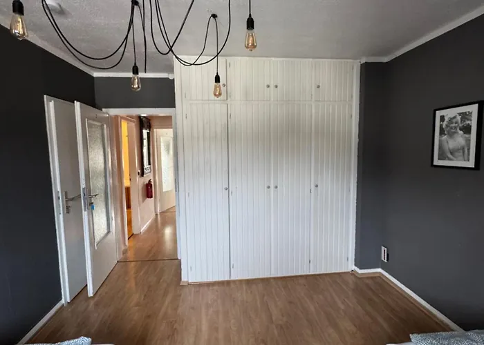 דירה Work & House In Linz לינץ אם ריין