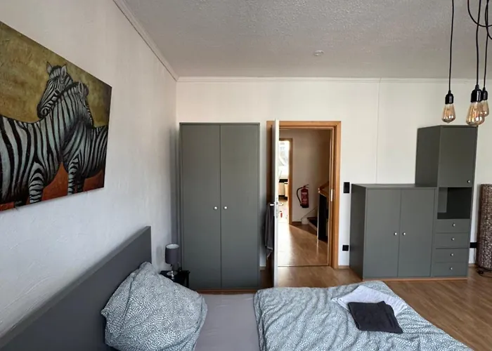 דירה Work & House In Linz לינץ אם ריין